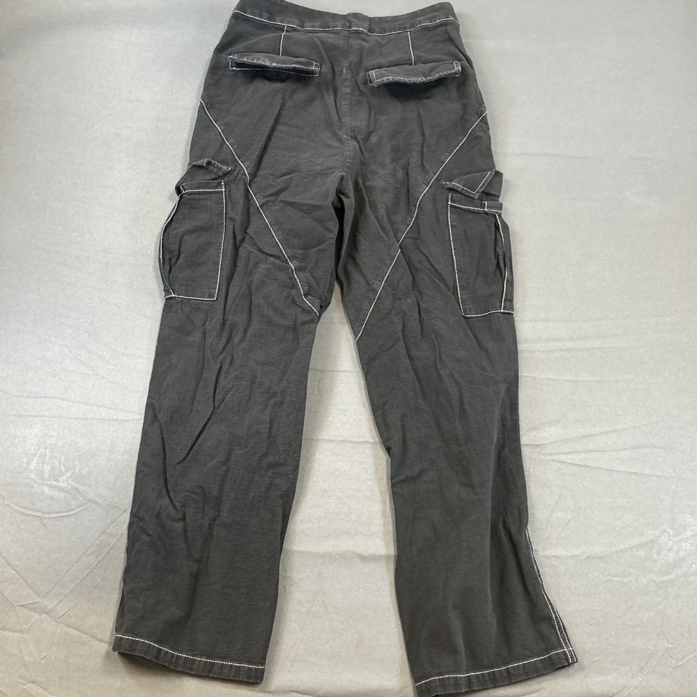 charcoal Shein cargo pants feature contrasting white stitching/ utility pockets - Picture 9 of 13